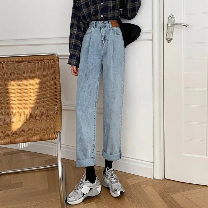 Vintage High Waist Straight Jeans for Women Streetwear Loose Female Denim Pants Buttons Zipper Ladies Trousers girls 2021