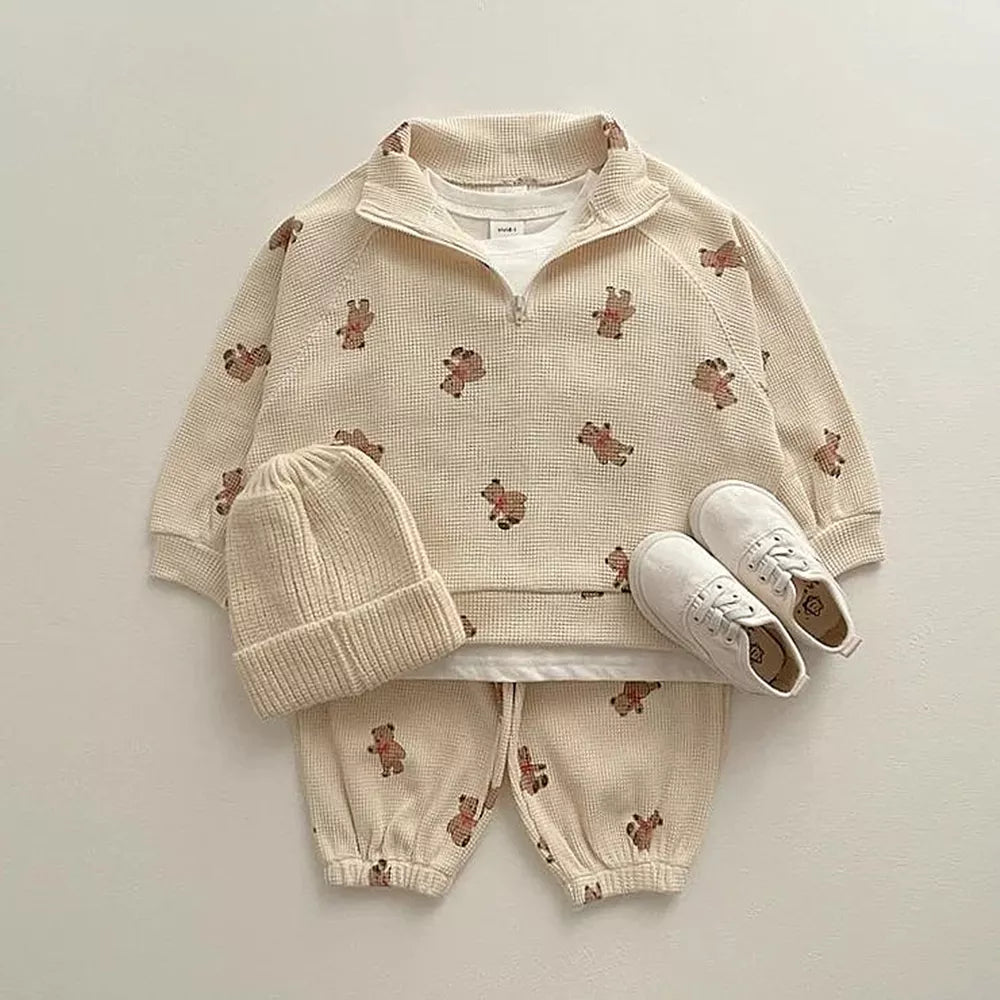 Bear Hug Spring Cartoon Infant Clothing Set for Boys and Girls