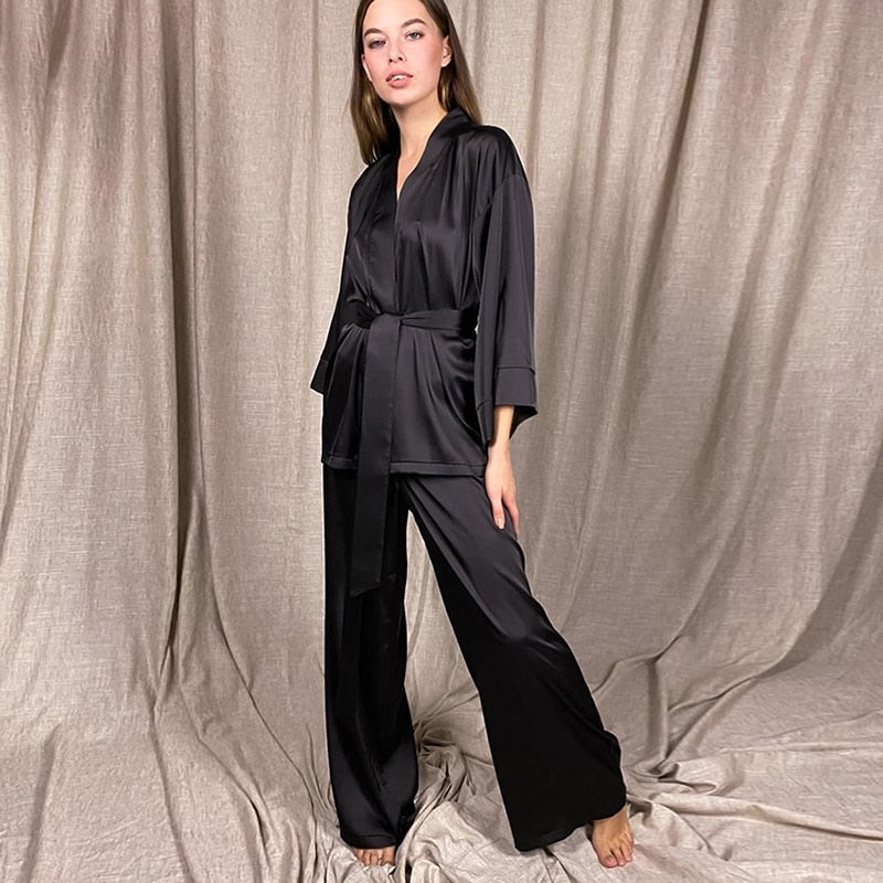 Women's Satin Robe Set - Comfortable and Stylish Sleepwear