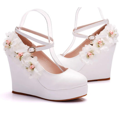 Crystal Queen White Women Wedding Party Pumps Wedge Heels Buckle Straps Lace Flower Bridal Platform Lady Dress Shoes